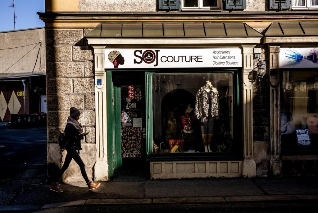 47_-Indie-mode-aan-de-Leopoldstrasse-1