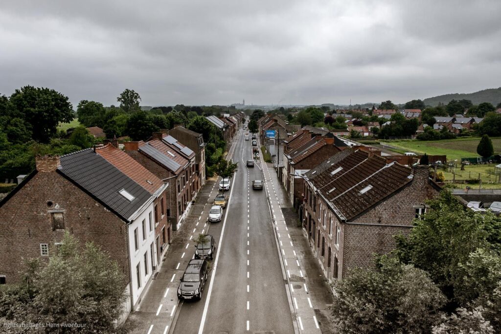 52_-Rechte-weg-naar-Mons