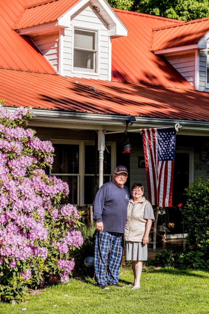 Dave en Darlene voor hun B&B