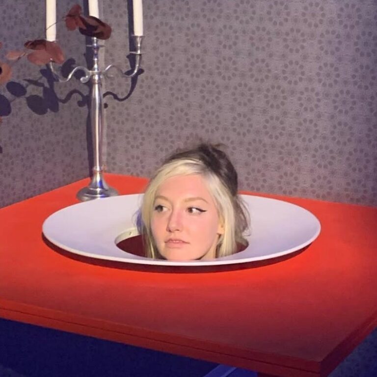 Chloe Barneveld